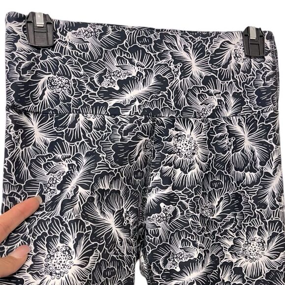 Balance Collection High-Rise Flower Print Leggings Size Medium - Picture 3 of 6